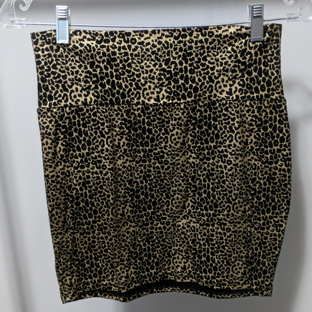 Forever 21 Cheetah Print Skirt